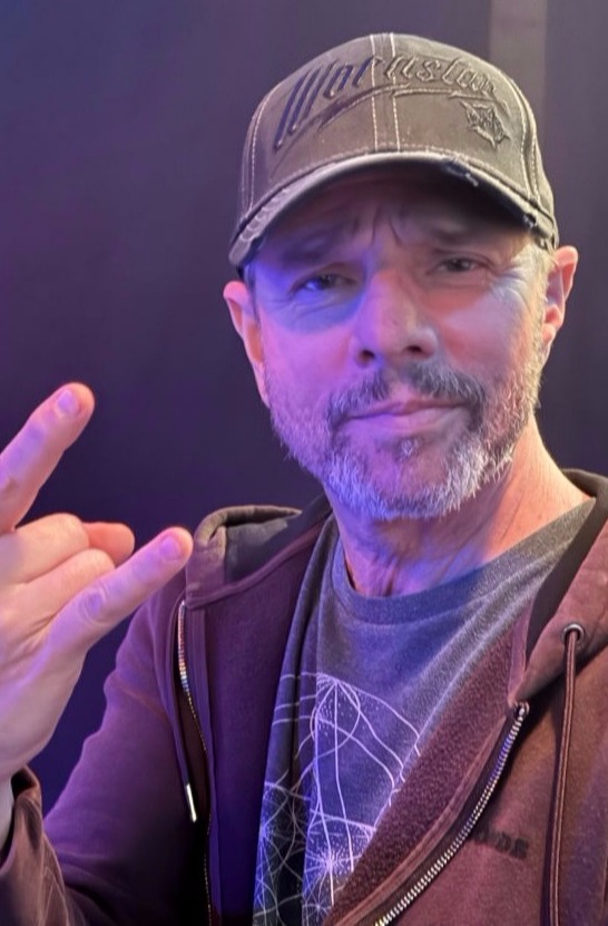 Lead Vocals | Currently Auditioning